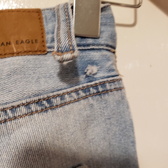 American Eagle Mom Jean - Picture 7 of 14